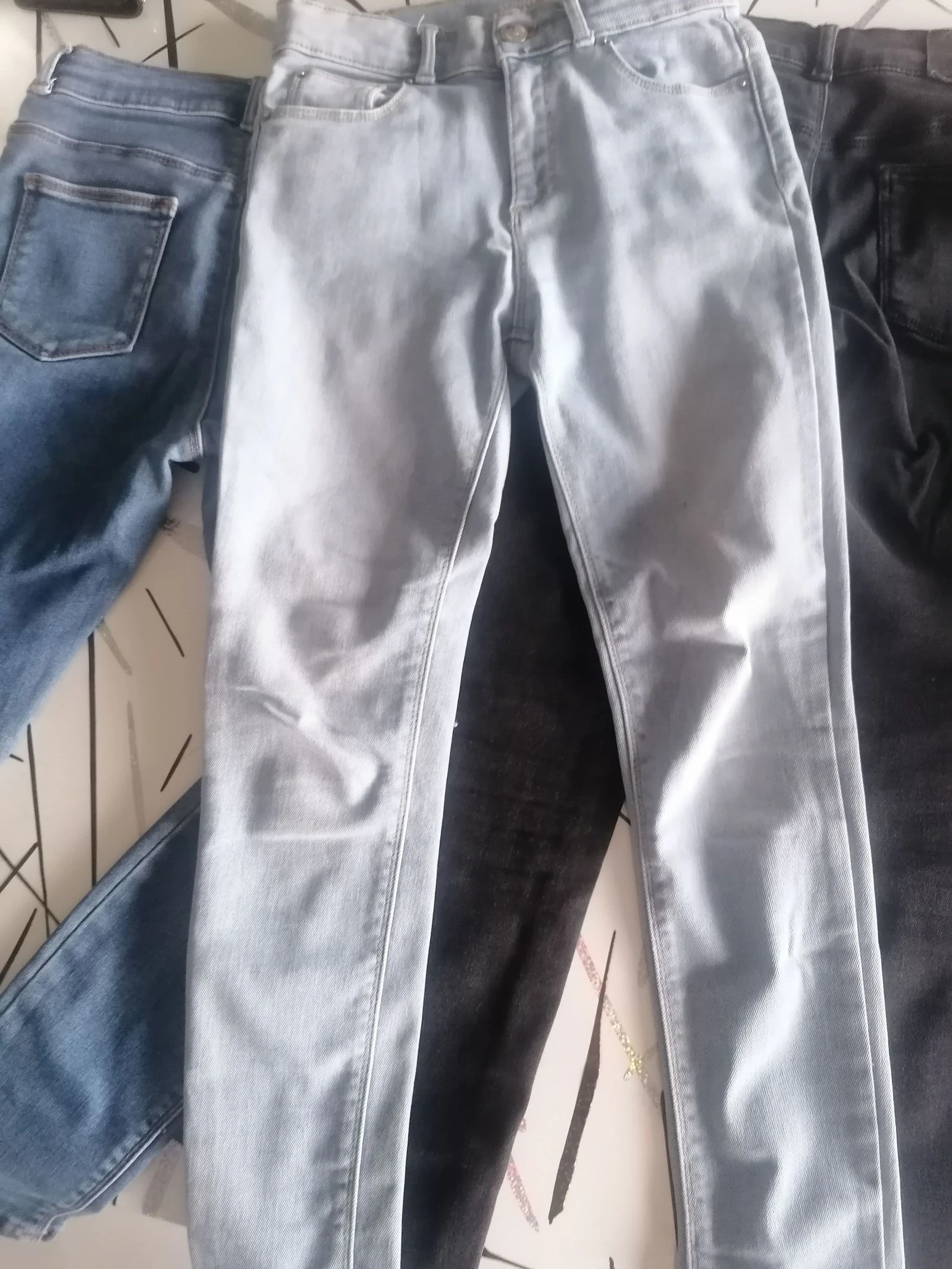 Set van 3 skinnyjeans maat 10 jaar oud 👖 – photo 4